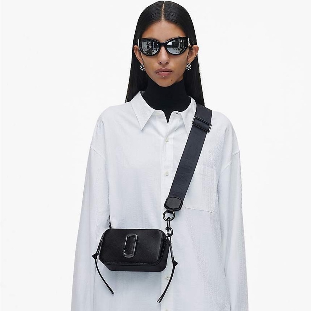 Marc Jacob’s The Snapshot DTM Bag Black - Picture 5 of 8